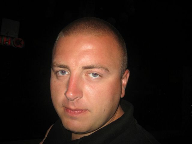 i/Kranj/Absolvent08/07-BlackWhiteParty/absolvent 1867.jpg_640.jpg